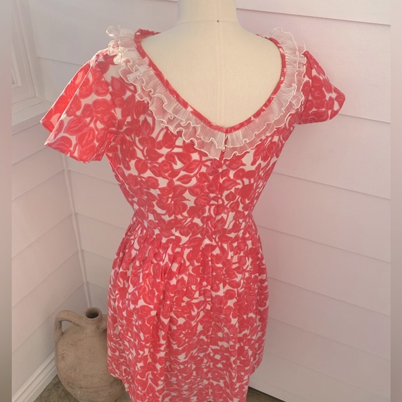 Poppy Pink Bright Floral 1940’s Dress with Ruffle Pleat Neckline - The Notebook - Picture 3 of 11